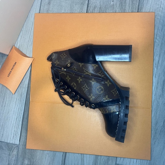 COPY - Stair Trail Louis Vuitton Boots - Picture 8 of 13